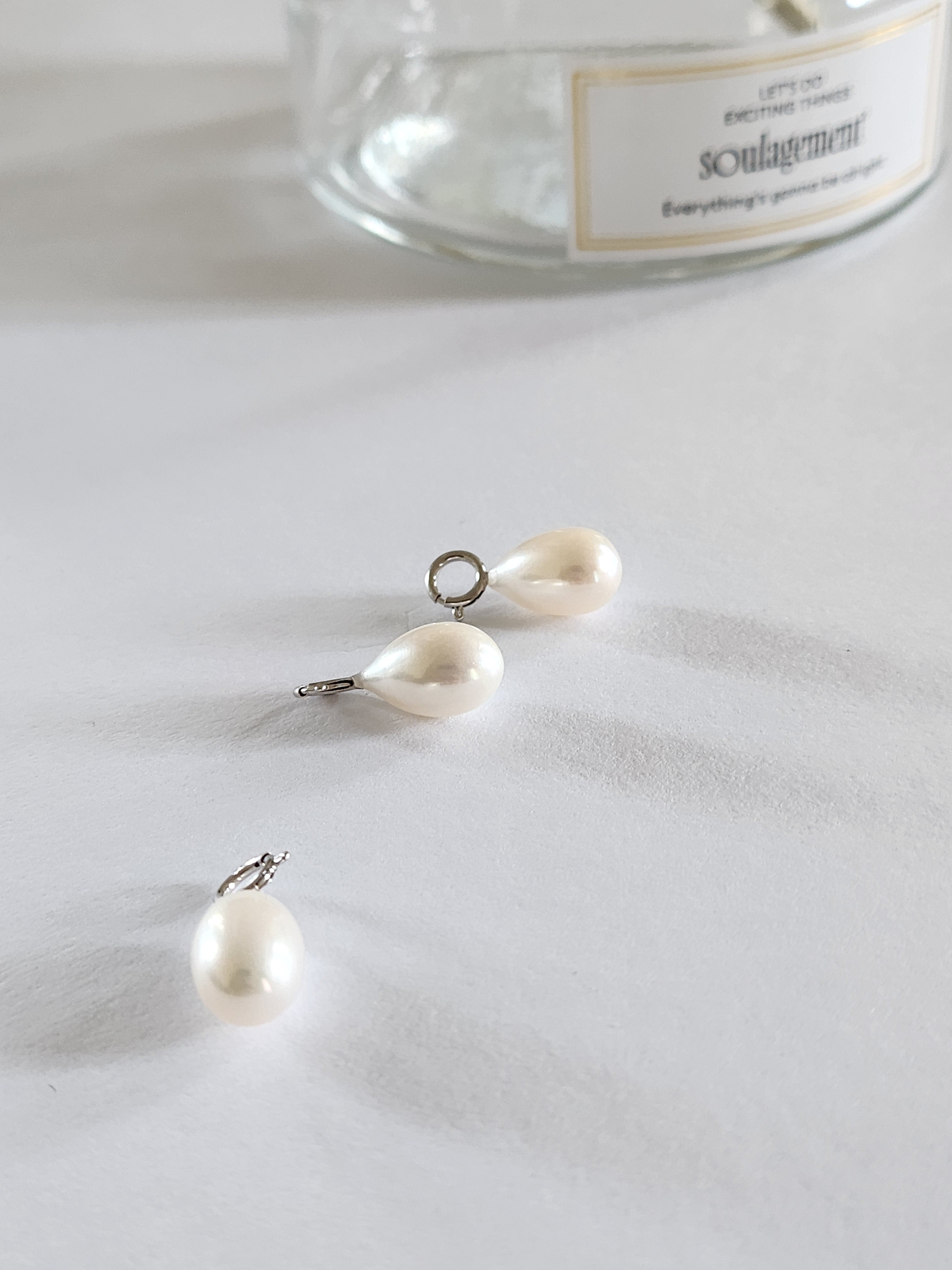 silver single  pearl charm