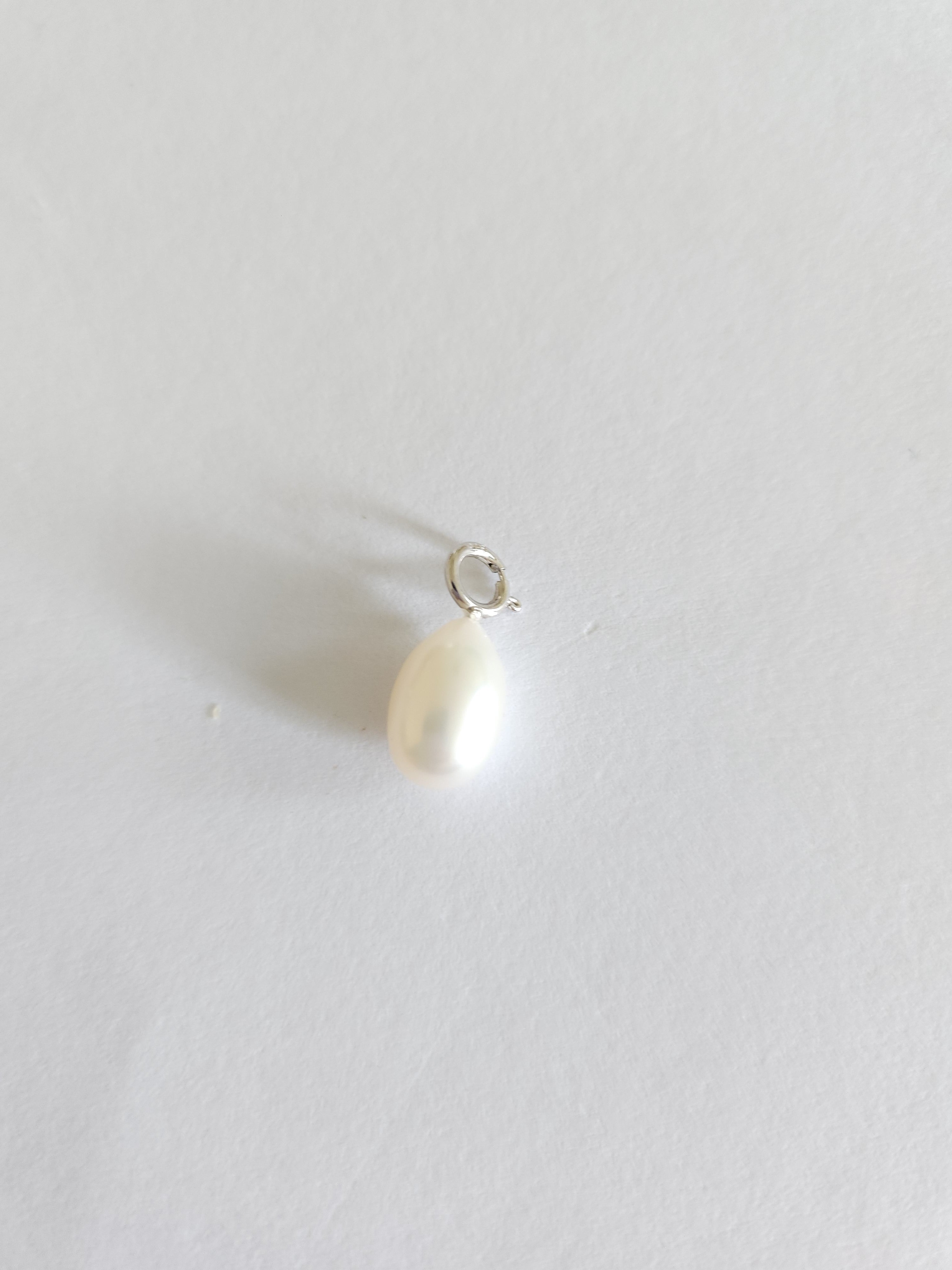 silver single  pearl charm