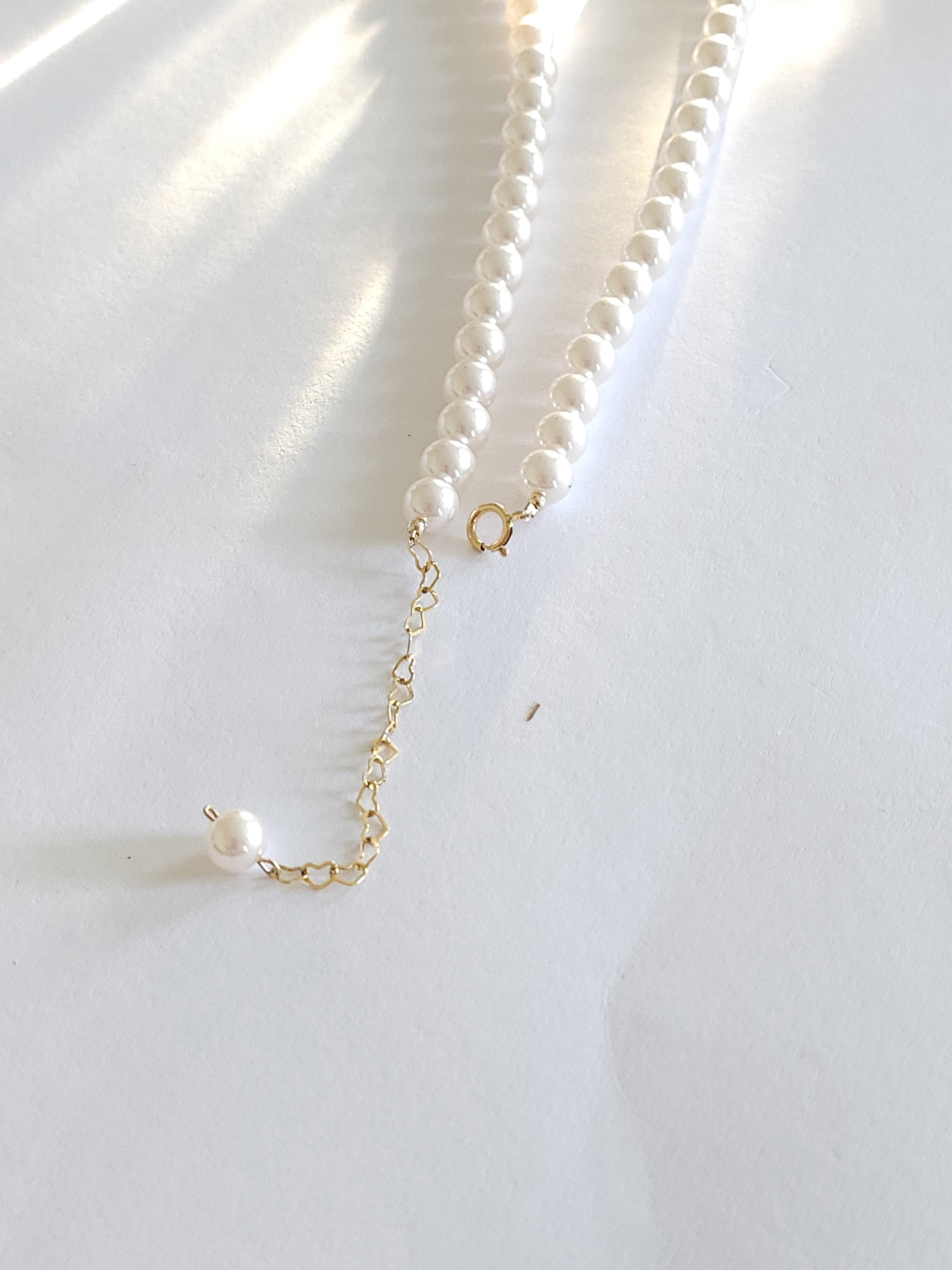 Adjustable basic crystal pearl necklace